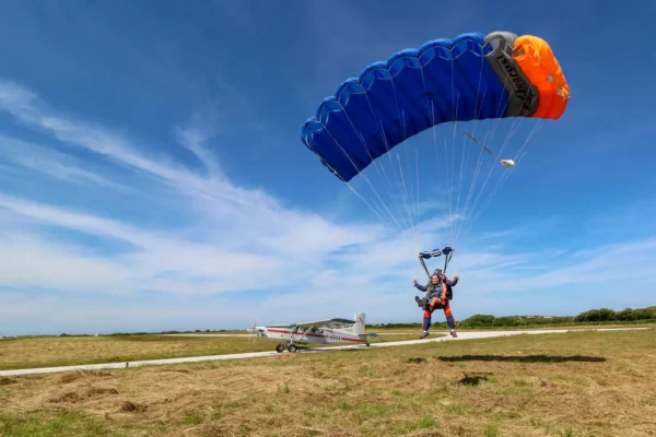 Saut en parachute en Finistère