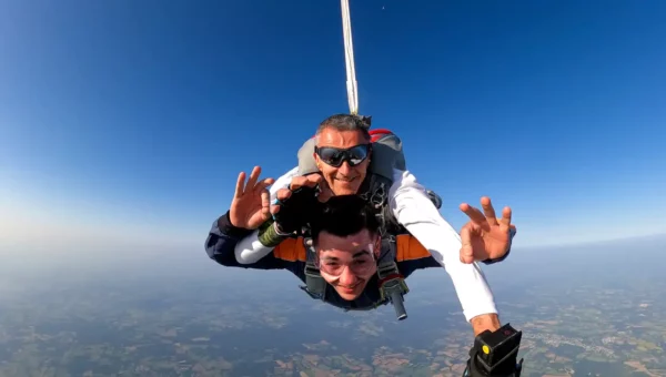 Chute libre saut en parachute tandem 3000 m