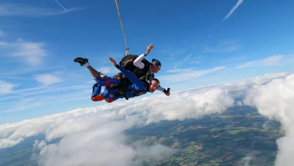 Saut en parachute tandem Vannes